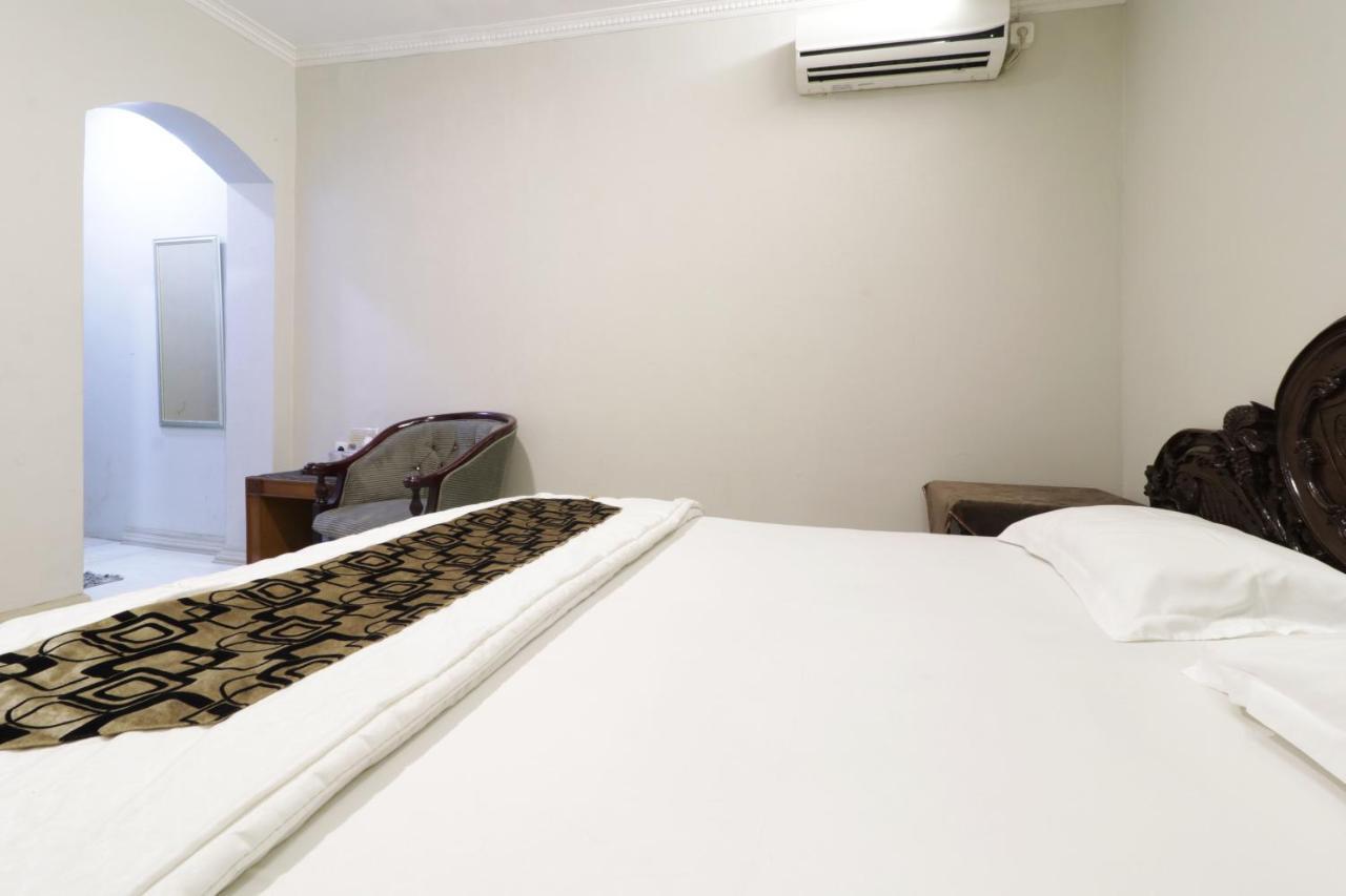 Hotel Andalus Jakarta Exteriör bild
